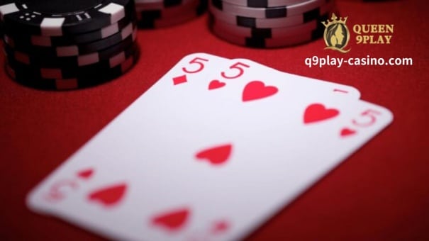 Ang blackjack ay isa sa mga pinakamahusay na laro na maaari mong laruin sa Q9play Casino. Nag-aalok ito ng pinakamahusay na posibilidad ng anumang laro sa casino, at kung matututo ka ng ilang mga pangunahing diskarte, maaari mong lubos na mapataas ang iyong mga pagkakataong manalo.