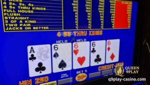 Ang Libreng Video Poker ay isang demo na bersyon ng lahat ng larong video poker na magagamit nang libre sa Q9play website. Upang lumahok sa mga larong ito, ang mga manlalaro ay hindi kailangang magdeposito o magrehistro ng account sa platform. Samakatuwid, ang mga larong ito ay isang magandang pagkakataon para sa mga baguhan na maging pamilyar sa gameplay, mga panuntunan, at pagtaya ng mga larong video poker bago maglaro para sa totoong pera.